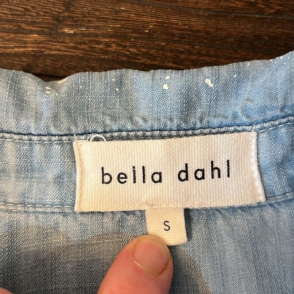 Bella Dahl Button-Up Denim Dress Bleach Spray Wash Tencel Shirtdress Size Small - Picture 4 of 8